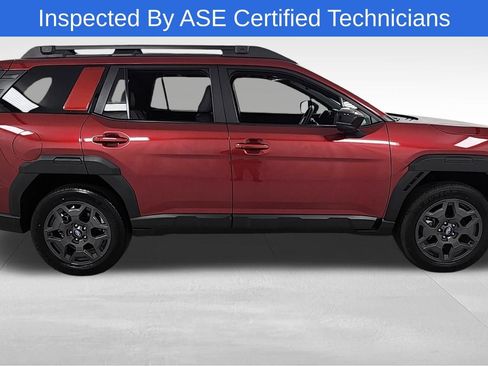 Used 2026 Subaru Outback Premium AWD/4WD image 2
