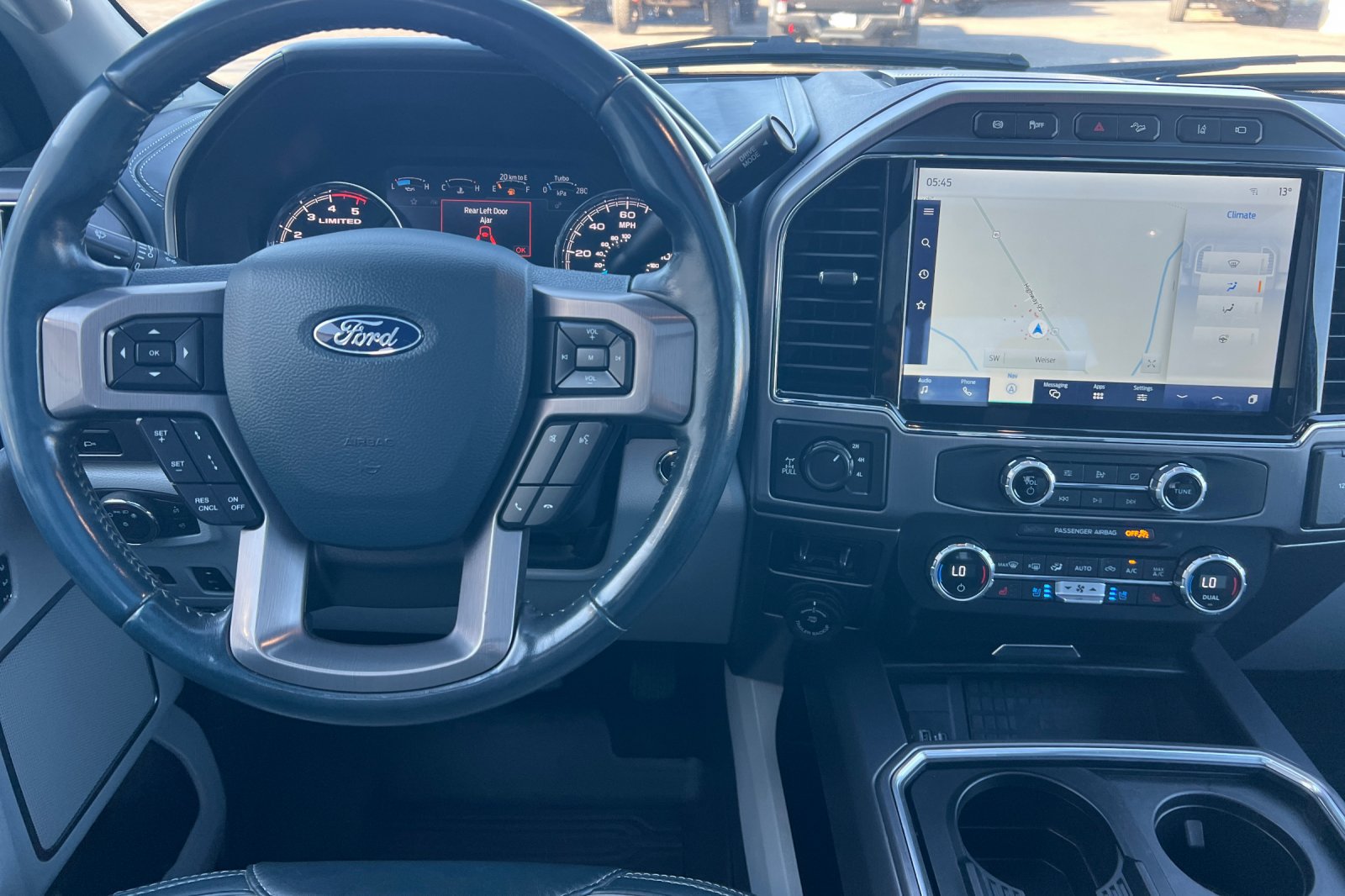 Used 2022 Ford F350 Limited AWD/4WD image 15