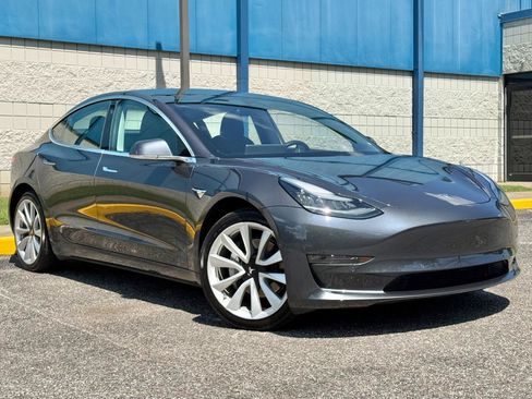 Used 2018 Tesla Model 3 Long Range AWD/4WD image 3