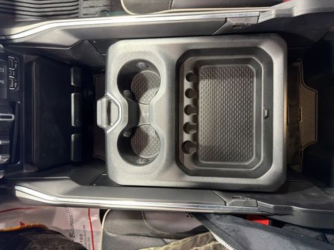 Used 2024 RAM 1500 Laramie image 28