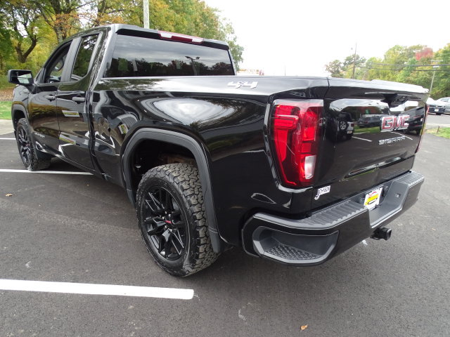 Certified 2023 GMC Sierra 1500 Pro w/ Graphite Edition AWD/4WD image 18