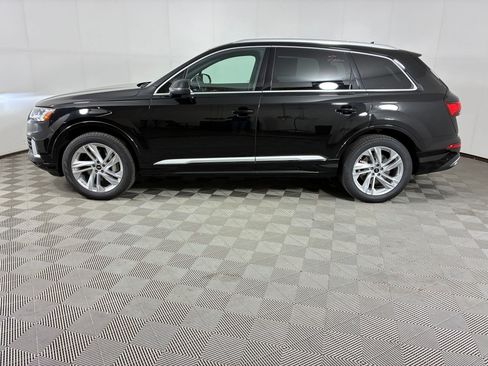Used 2023 Audi Q7 3.0T Premium w/ Convenience Package AWD/4WD image 2