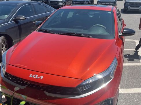 Used 2022 Kia Forte GT-Line w/ GT-Line Premium Package FWD image 2