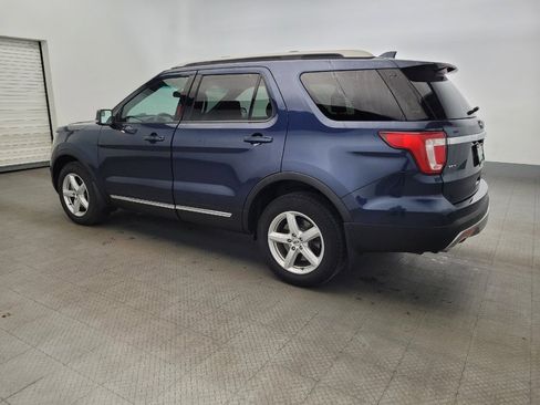 Used 2016 Ford Explorer XLT w/ Equipment Group 201A AWD/4WD image 3