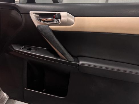 Used 2015 Lexus CT 200h image 24