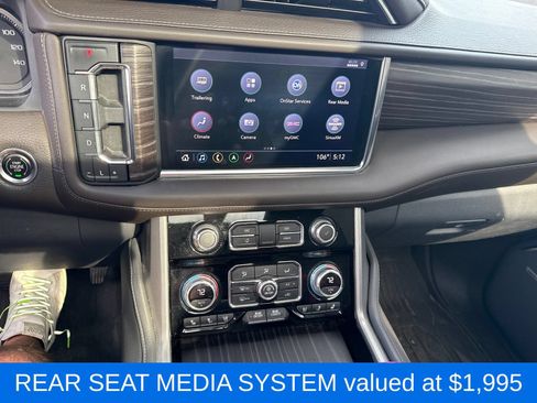 Used 2021 GMC Yukon Denali AWD/4WD image 3