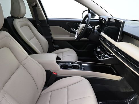 New 2026 Lincoln Corsair Premiere AWD/4WD image 16