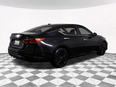 Used 2023 Nissan Altima 2.5 SV image 16