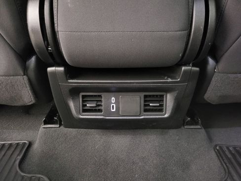 Used 2024 Chevrolet Silverado 1500 Custom image 42