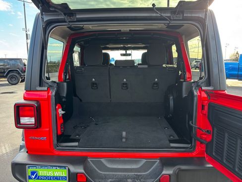 Used 2023 Jeep Wrangler Unlimited image 25