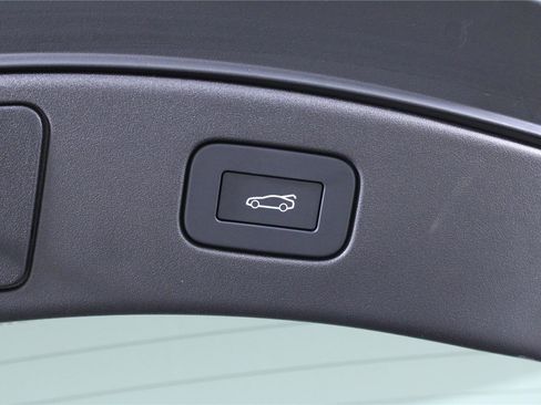 Used 2024 Jaguar F-TYPE R AWD/4WD image 11