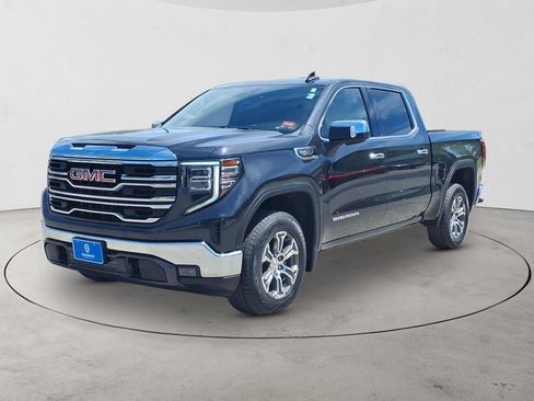 Certified 2025 GMC Sierra 1500 SLT AWD/4WD image 1