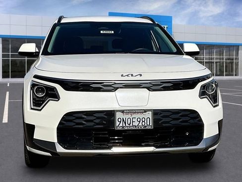 Used 2024 Kia Niro Wind FWD image 2