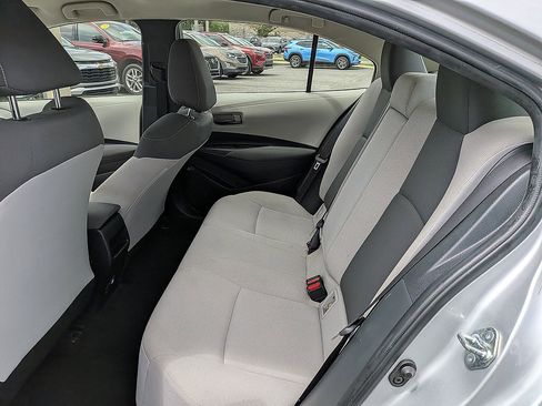 Used 2022 Toyota Corolla LE w/ LE Convenience Package FWD image 37
