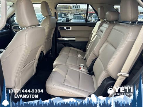 Used 2022 Ford Explorer XLT w/ Equipment Group 202A image 23
