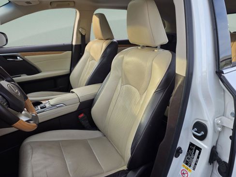 Used 2018 Lexus RX 350L w/ Premium Package image 10