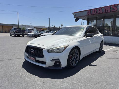Used 2018 INFINITI Q50 Red Sport 400 w/ Sensory Package (Sport) RWD image 7