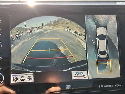 Used 2021 Toyota Camry XLE w/ Navigation Package image 19