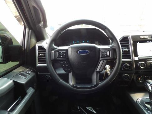 Used 2016 Ford F150 XLT w/ Equipment Group 302A Luxury image 18