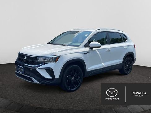 Used 2023 Volkswagen Taos SE w/ Black Wheel Package AWD/4WD image 1