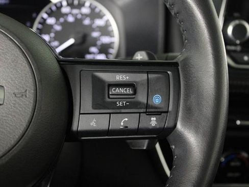 Certified 2021 Nissan Rogue SV w/ Premium Package FWD image 30
