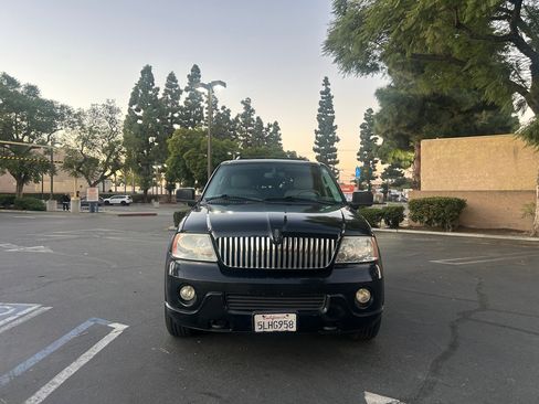 Used 2004 Lincoln Navigator Luxury image 26
