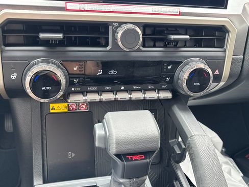New 2026 Toyota Tacoma TRD Off-Road AWD/4WD image 14