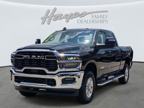Used 2026 RAM 2500 Big Horn AWD/4WD image 10