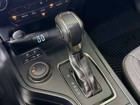 Used 2021 Ford Ranger XLT w/ Equipment Group 301A Mid image 17