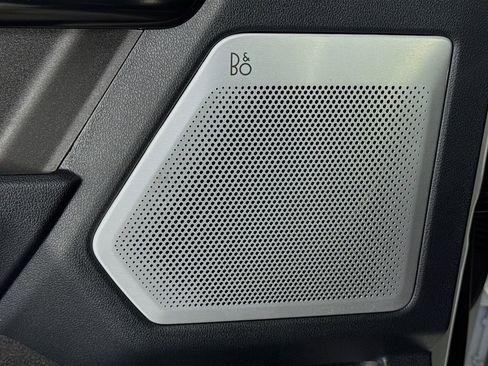 Used 2025 Ford F350 Platinum w/ FX4 Off-Road Package image 24