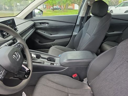 Certified 2023 Honda Accord LX image 19