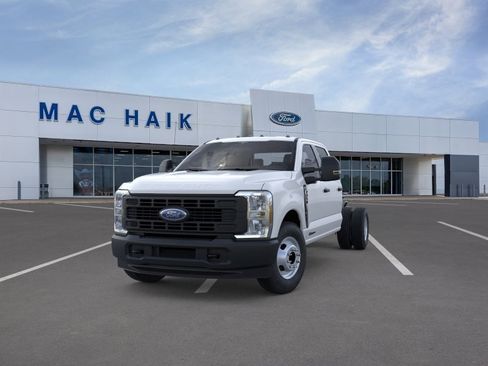 New 2026 Ford F350 XL RWD image 2
