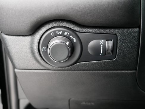 Certified 2024 Dodge Durango GT image 26