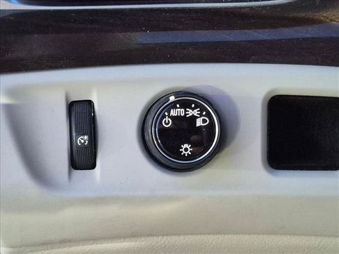Used 2020 Cadillac Escalade Luxury RWD image 14