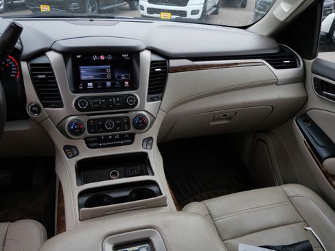 Used 2015 GMC Yukon Denali w/ Premium Package AWD/4WD image 11
