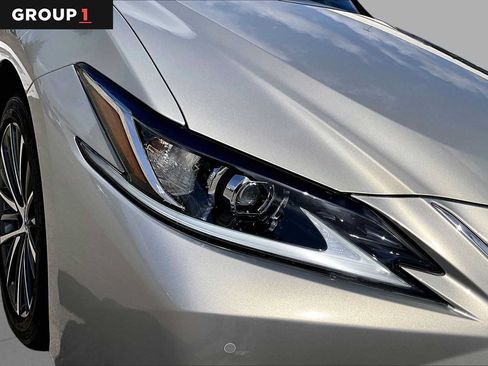 Certified 2024 Lexus ES 350 w/ Premium Package FWD image 25
