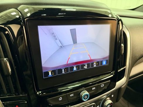 Certified 2023 Chevrolet Traverse High Country image 15