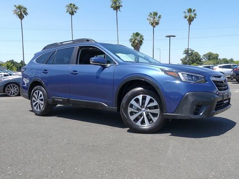 Used 2021 Subaru Outback Premium w/ Popular Package #1 AWD/4WD image 4
