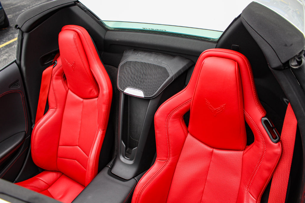 Used 2024 Chevrolet Corvette Stingray Convertible w/ 1LT RWD image 23