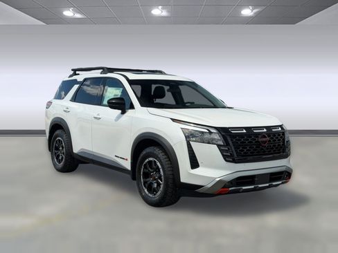 New 2026 Nissan Pathfinder Rock Creek AWD/4WD image 7