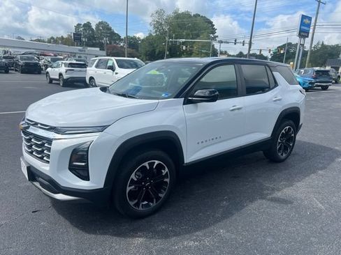 New 2027 Chevrolet Equinox LT w/ Convenience Package II FWD image 32