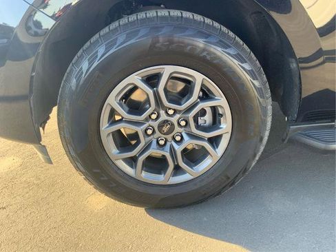 Certified 2025 Ford Expedition Active AWD/4WD image 23
