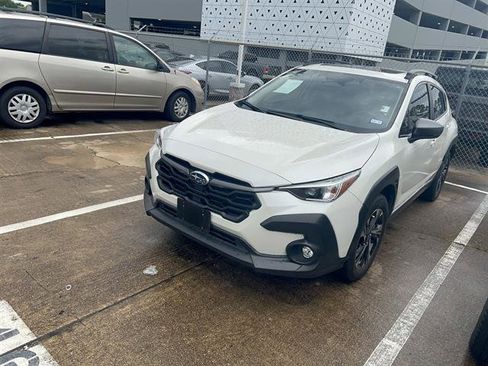 Used 2024 Subaru Crosstrek 2.0i Premium image 1
