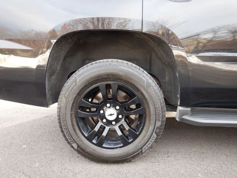 Used 2020 Chevrolet Tahoe LT image 34