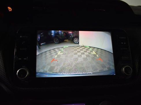 Used 2021 Nissan Kicks SV image 20