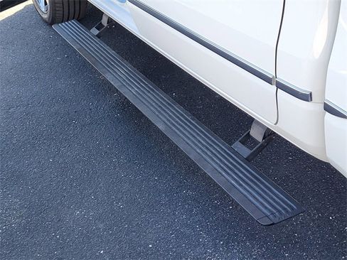 Certified 2022 RAM 1500 Limited image 10