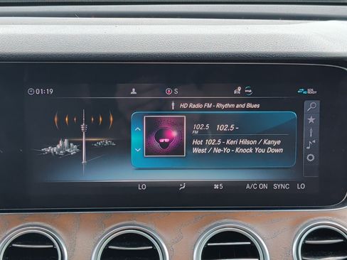 Used 2020 Mercedes-Benz E 350 Sedan image 22