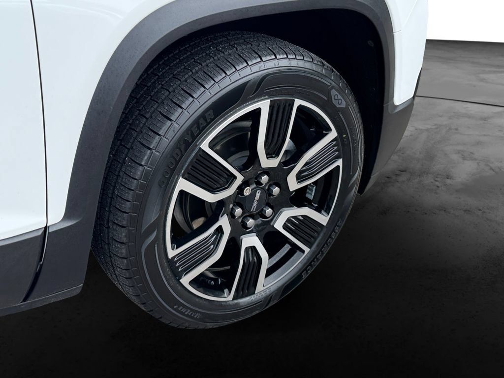 Used 2019 GMC Acadia SLT w/ Black Edition AWD/4WD image 13
