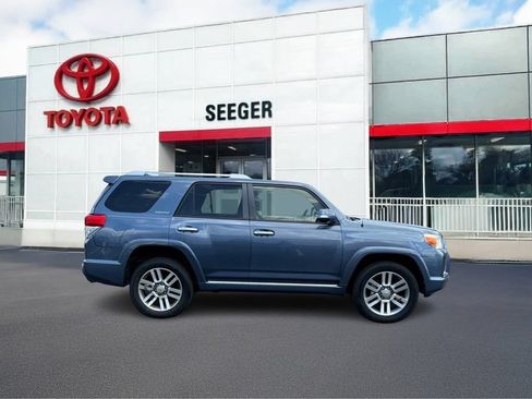Used 2012 Toyota 4Runner Limited AWD/4WD image 2