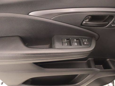 Used 2023 Honda Passport EX-L image 16